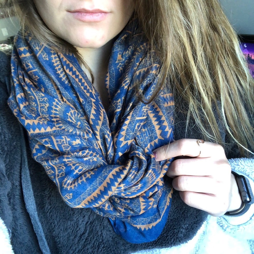 Fashion Scarf!
